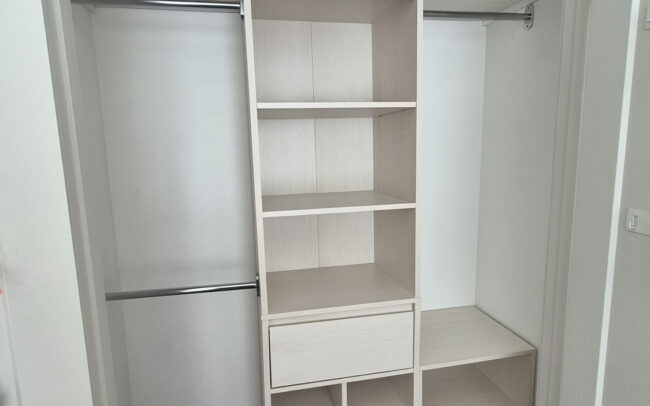 Custom closet installation service by IQ Home in Toronto